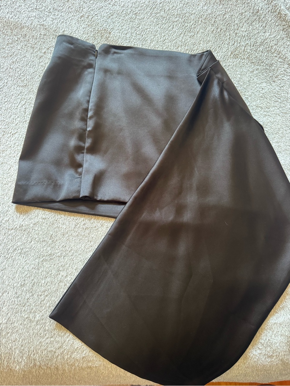 Zara Black Satin-like Women’s mini skirt